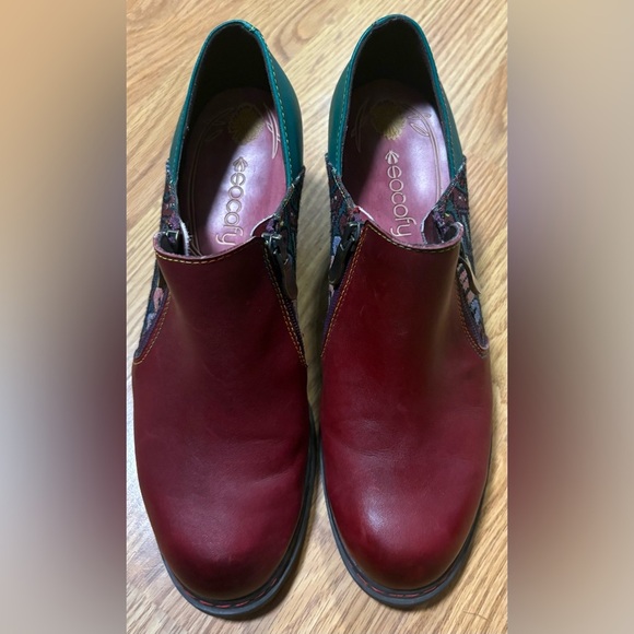 Chic Burgundy and Teal Ankle Boots - Picture 4 of 7